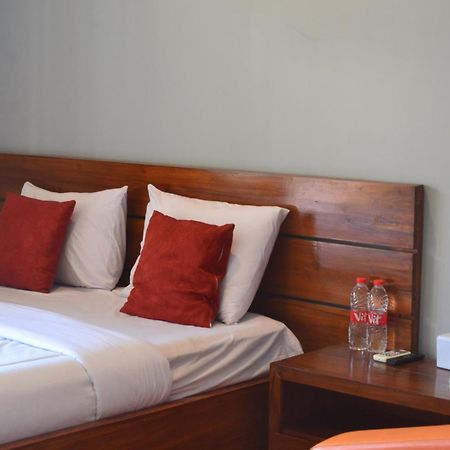 Hotel Asri Baru Purwokerto Bagian luar foto