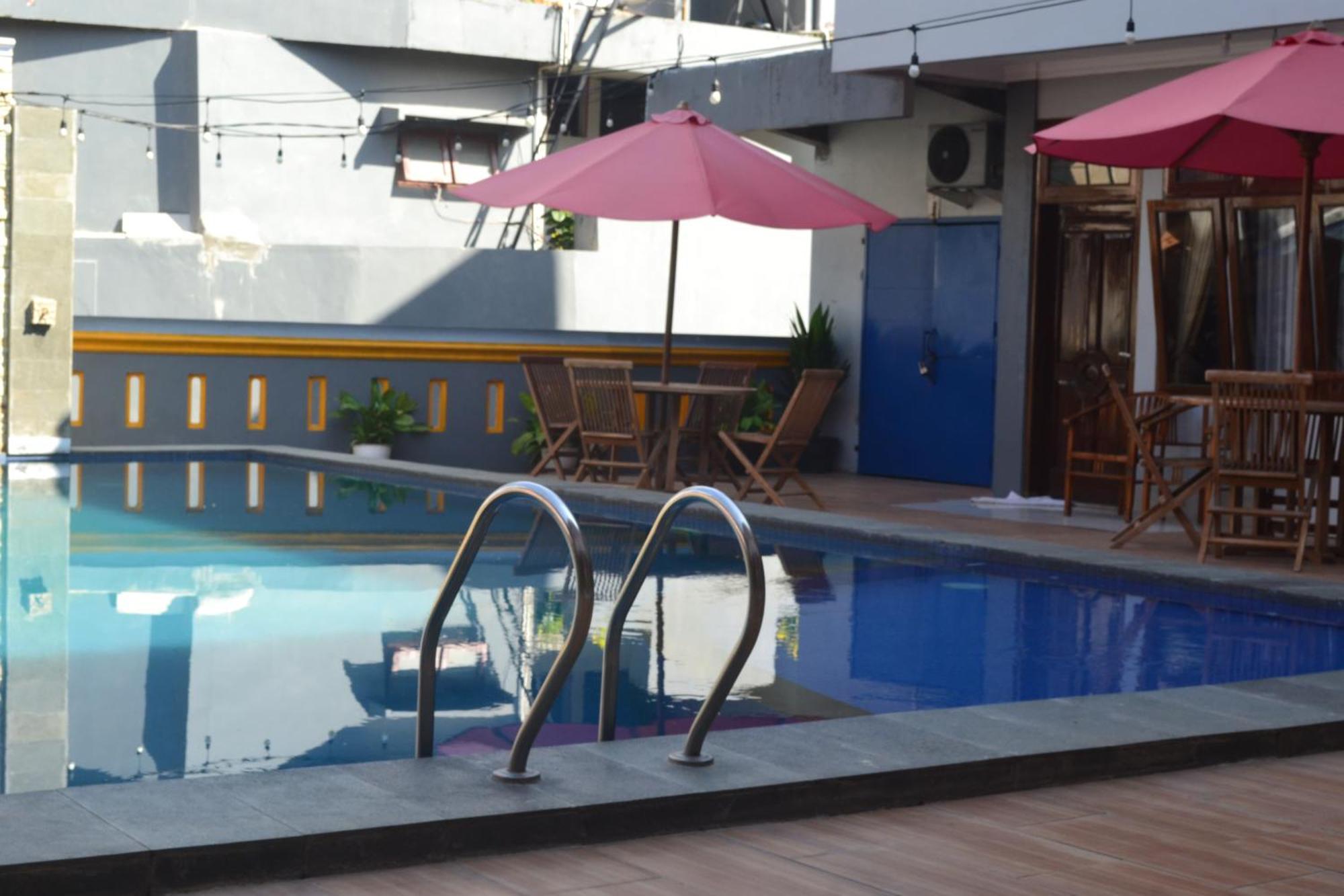 Hotel Asri Baru Purwokerto Bagian luar foto